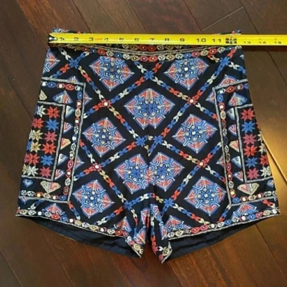 Hollister Shorts High Rise Boho Aztec Tribal Print Black Blue  Red Size 00 XXS - Picture 6 of 13